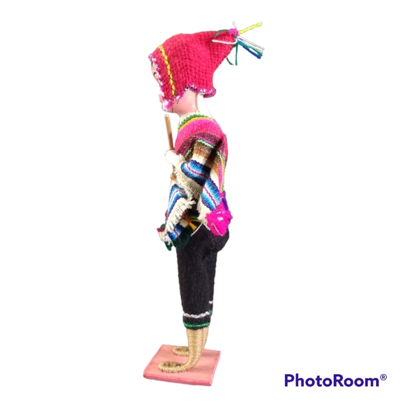 Vintage Peruvian flute player doll - Picture 2 of 6